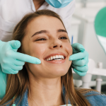 Протезирование и удаление зубов: почему лучше обратиться к профи