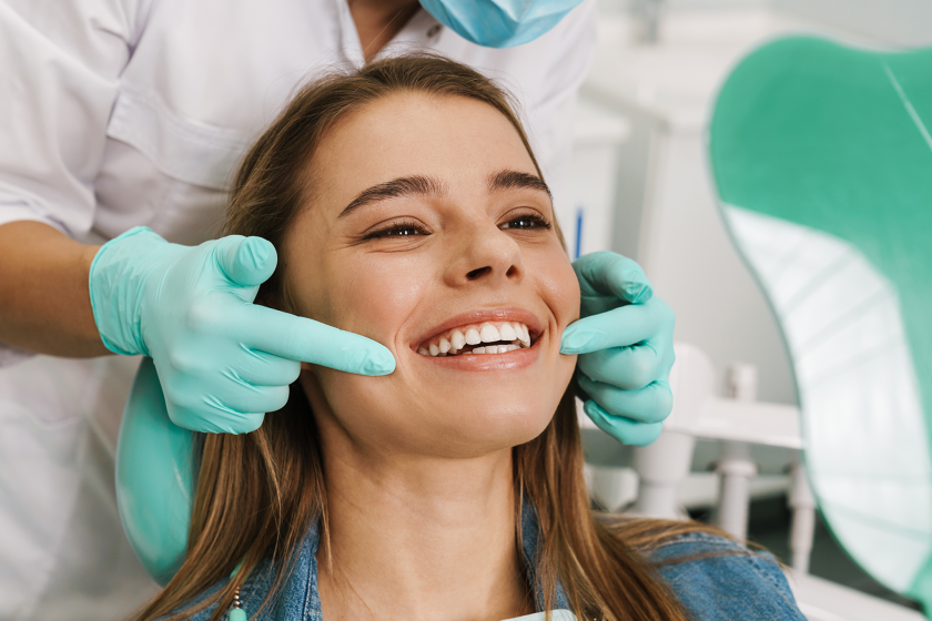 Протезирование и удаление зубов: почему лучше обратиться к профи