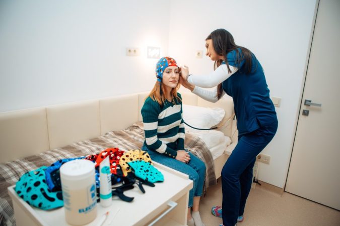 Вагітність, імпланти і ЕЕГ: розбираємо поширені страхи